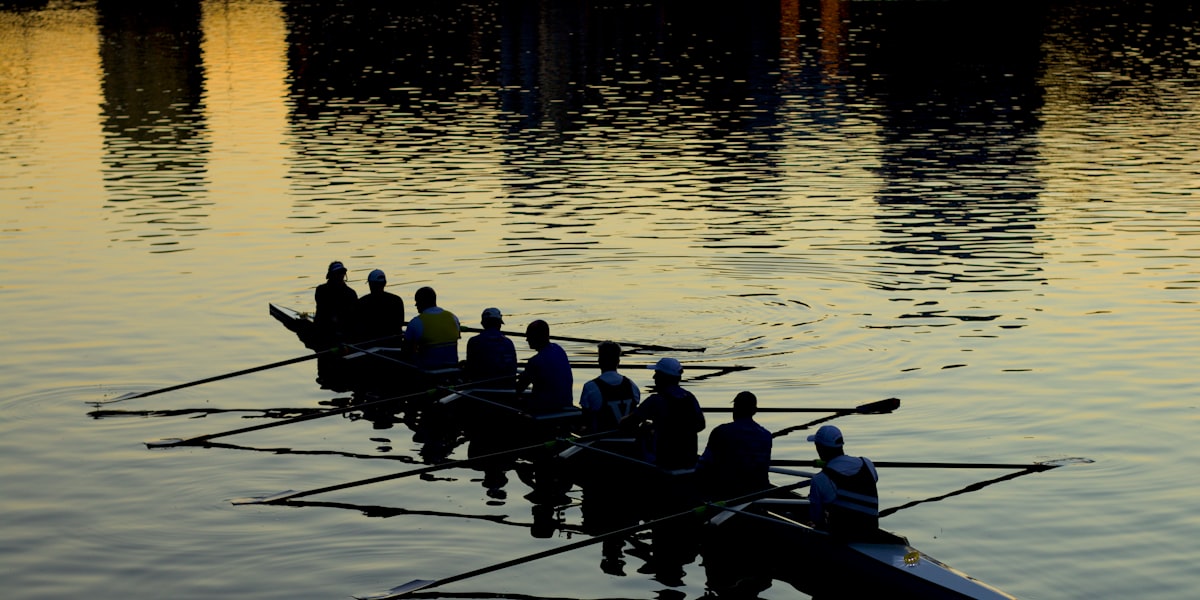 The Köhler Effect: Why the Weak Link Tries Harder