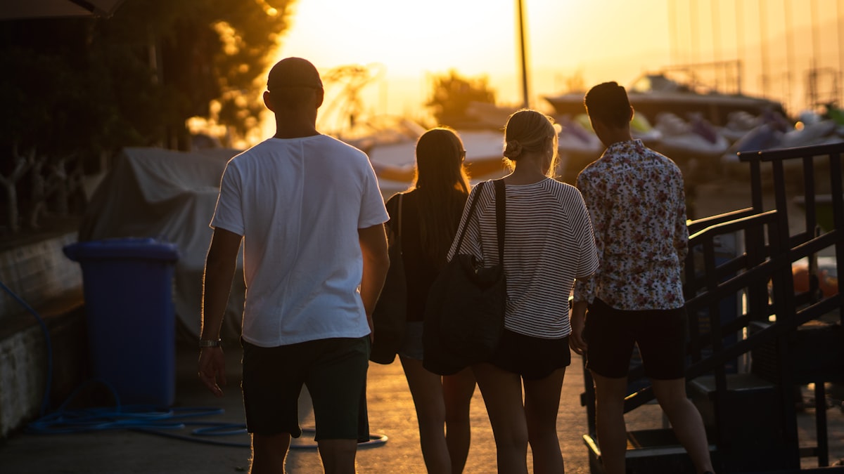 Why Knowing Others Share Your Goal Makes You Try Harder